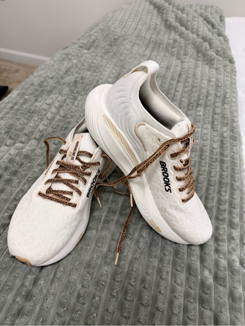 Brooks Women's Adrenaline GTS Cream-White Running Shoes with Brown Leopard Laces